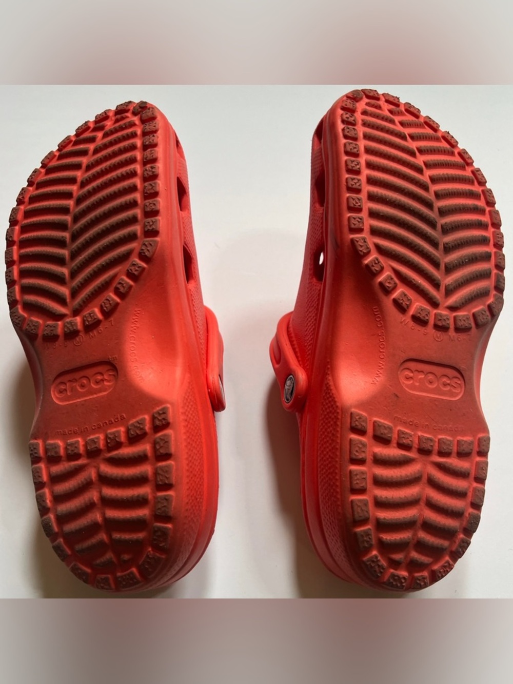 CROCS Classic Clogs Salmon Red Comfort Slip-On Unisex Women's 8-9 Men's 6-7 - Picture 7 of 8